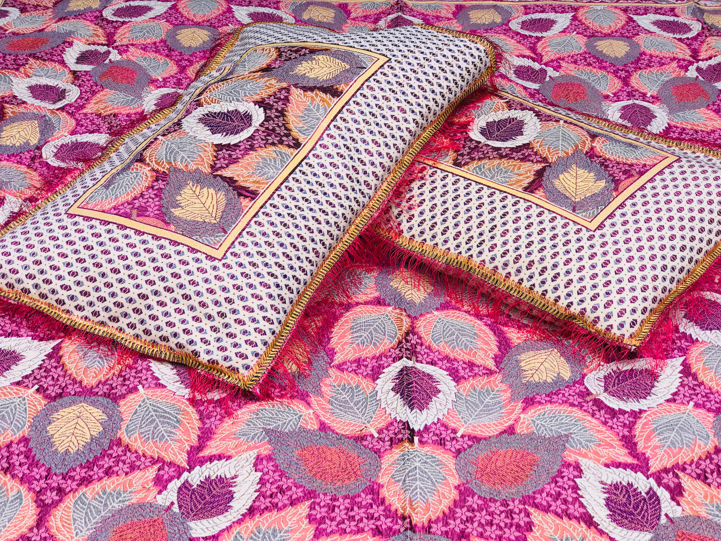 3PC Pink Breeze Fancy Bedsheet – Wedding & Home Luxury