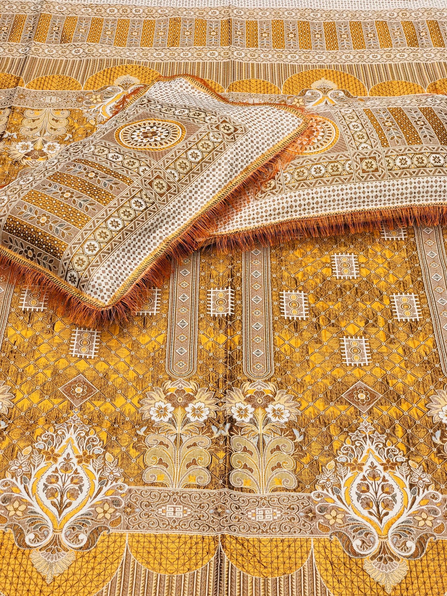 Golden Brown Shade Goldstar 3-Piece Bedsheet – Soft Touch & Elegant Shine