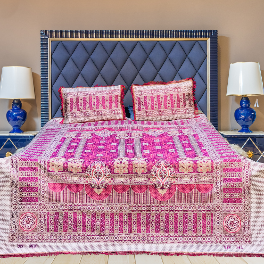 Pink Brown Shade Goldstar 3-Piece Bedsheet – Soft Touch & Elegant Shine