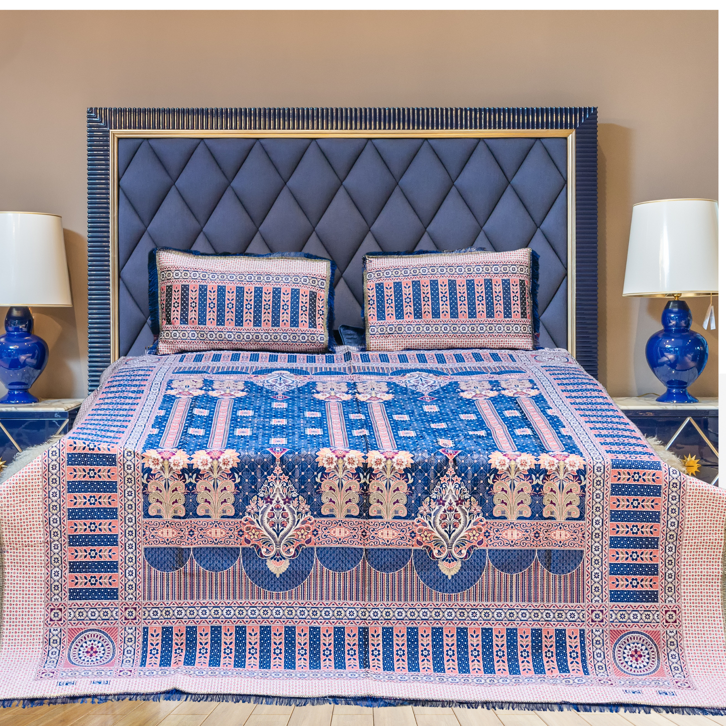 Blue Red Shade Goldstar 3-Piece Bedsheet – Soft Touch & Elegant Shine