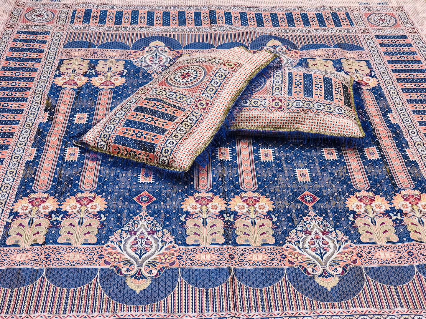 Blue Red Shade Goldstar 3-Piece Bedsheet – Soft Touch & Elegant Shine