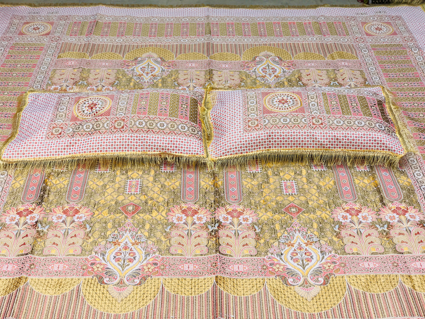 Golden Red Shade Goldstar 3-Piece Bedsheet – Soft Touch & Elegant Shine